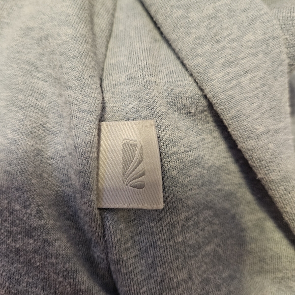 Workout Tops - Picture 4 of 7